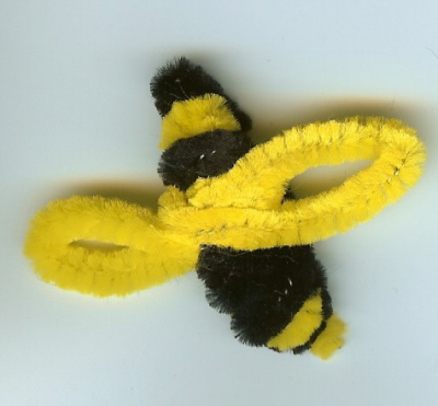 pipecleanerbee.jpg
